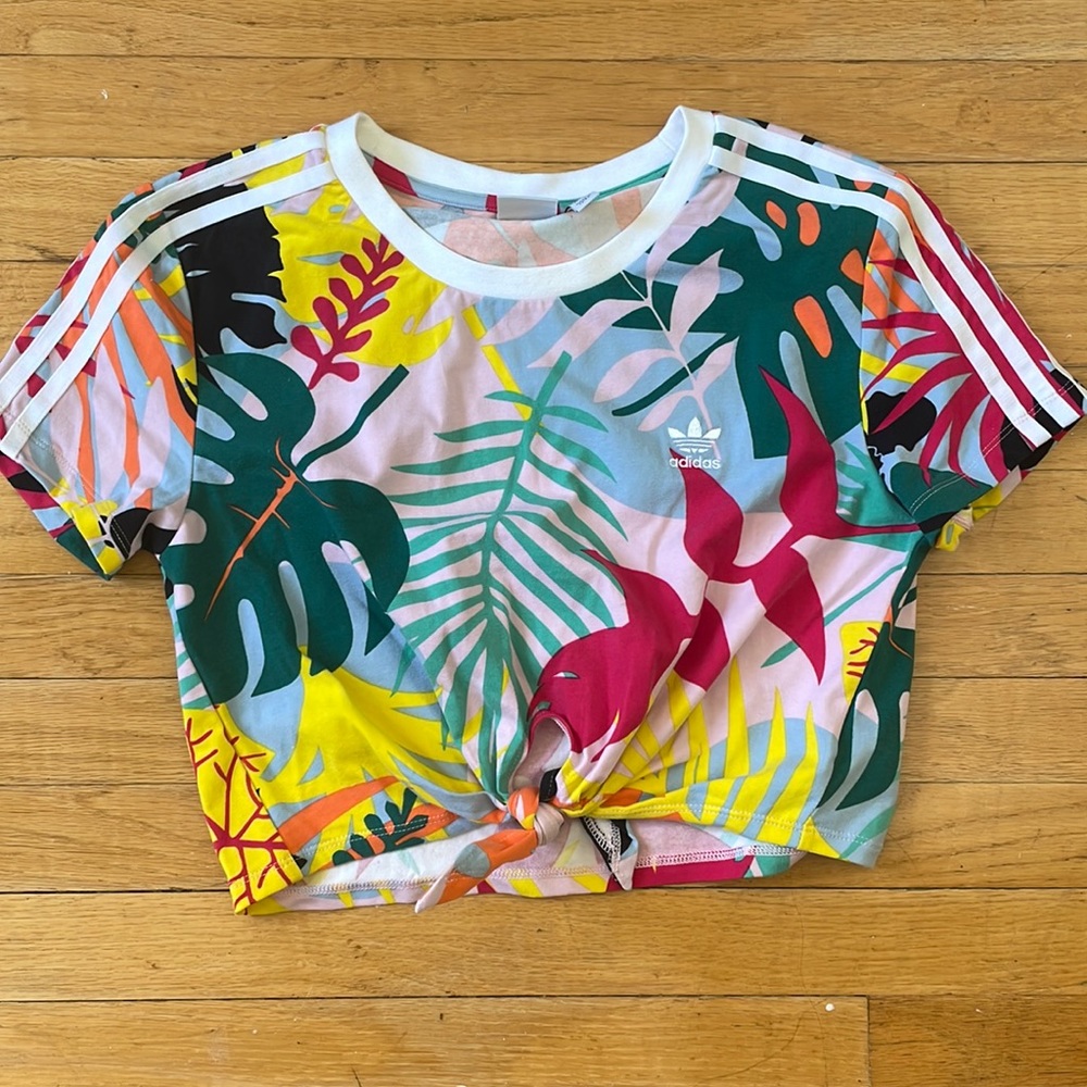Adidas Crop M NWOT